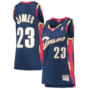 Práctico LeBron James Cleveland Cavaliers Women's Hardwood Classics Swingman Jersey Navy  para la gran final