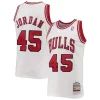 Atractivo Fantástico Resistente Men's Chicago Bulls Michael Jordan White 1994 95 Hardwood Classics Authentic Player Jersey  para la gran final
