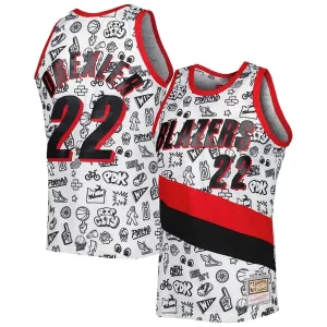 Robusto Clásico Fácil de llevar Clyde Drexler Portland Trail Blazers 1991 92 Hardwood Classics Doodle Swingman Jersey White  para la gran final